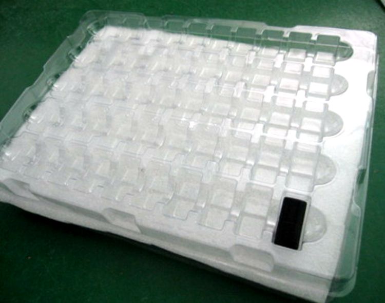 PLASTIC THERMOFORMING TRAY